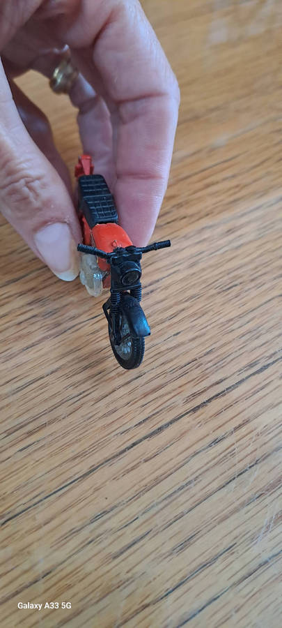 Lesney Matchbox No 18 Hondarora bike still nice