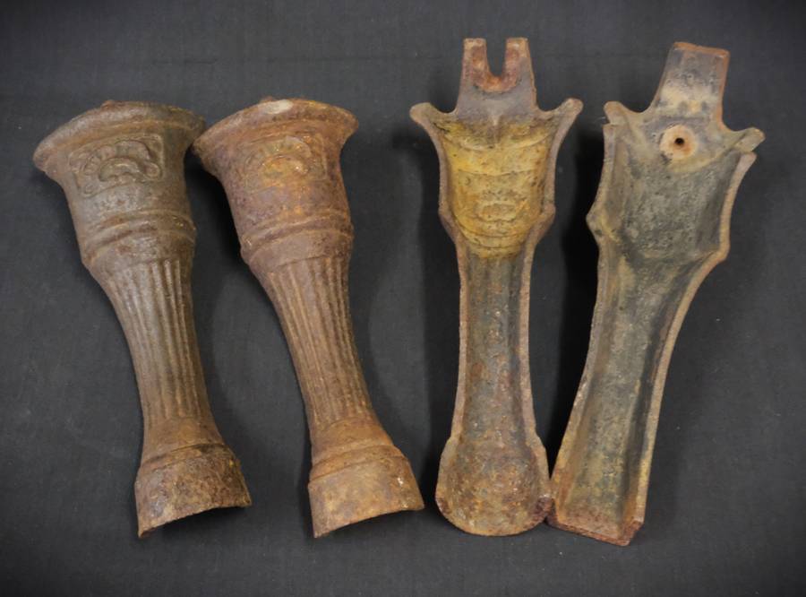 Vintage Cast Iron Bath Feet (Odd Lot)