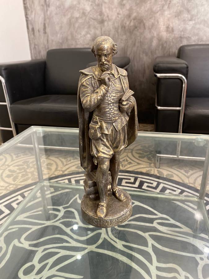 31CM tall spelter Shakespeare sculpture!!!!