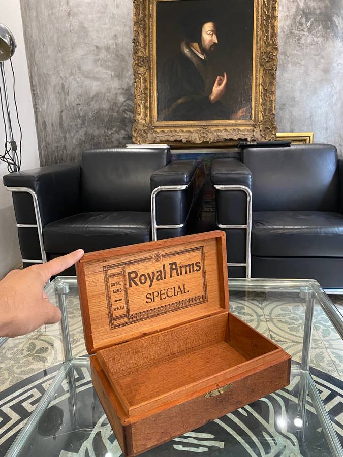 Royal Arms Special Box