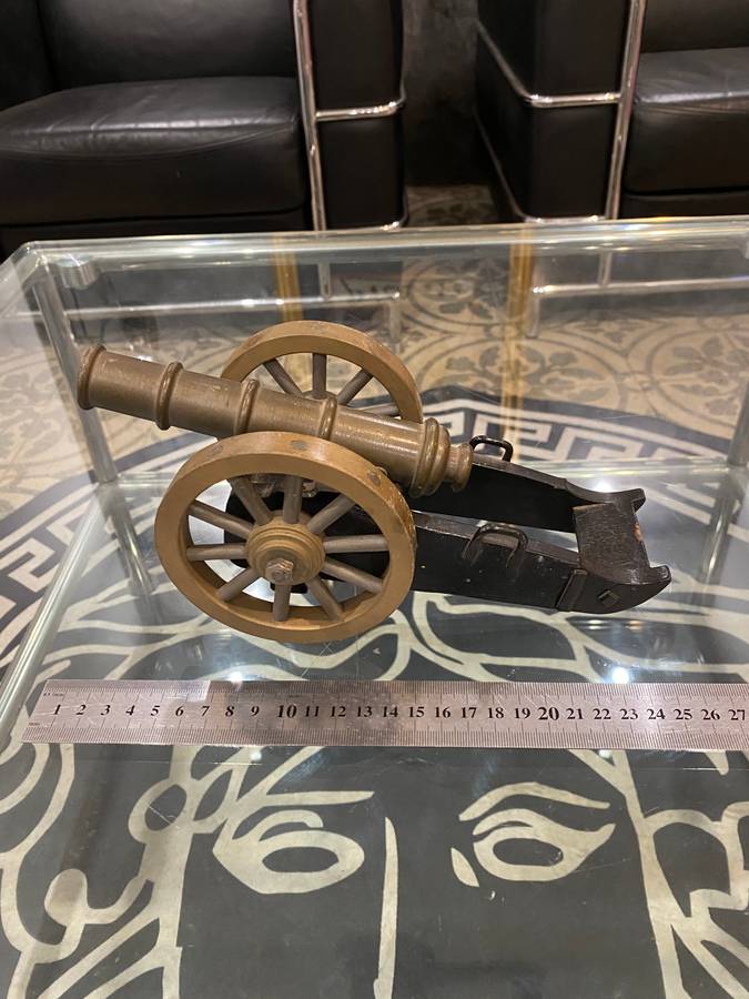 25cm brass and wooden canon