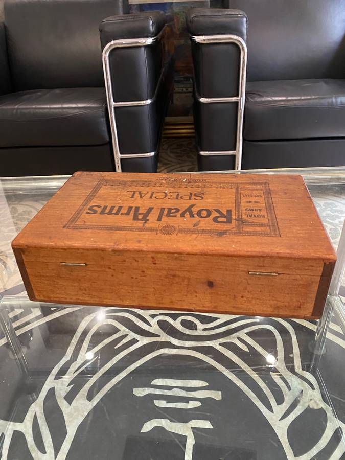 Royal Arms Special Box