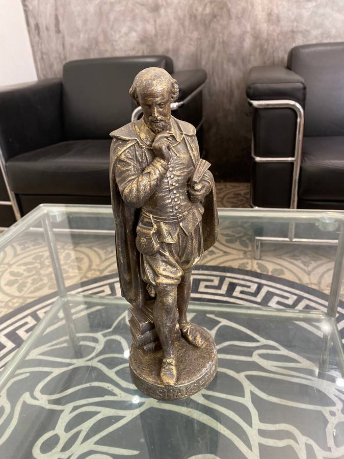 31CM tall spelter Shakespeare sculpture!!!!