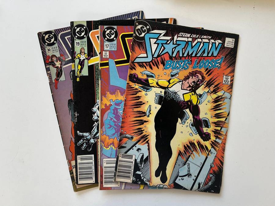 DC Comics STARMAN No: 11, 17, 19, 30 (Jul 1989-Jan 1991)(FN condition)