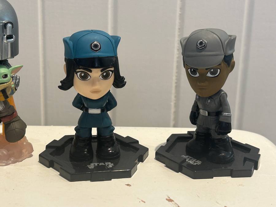 FUNKO minis Star Wars MANDOLORIAN lot of 4 figures
