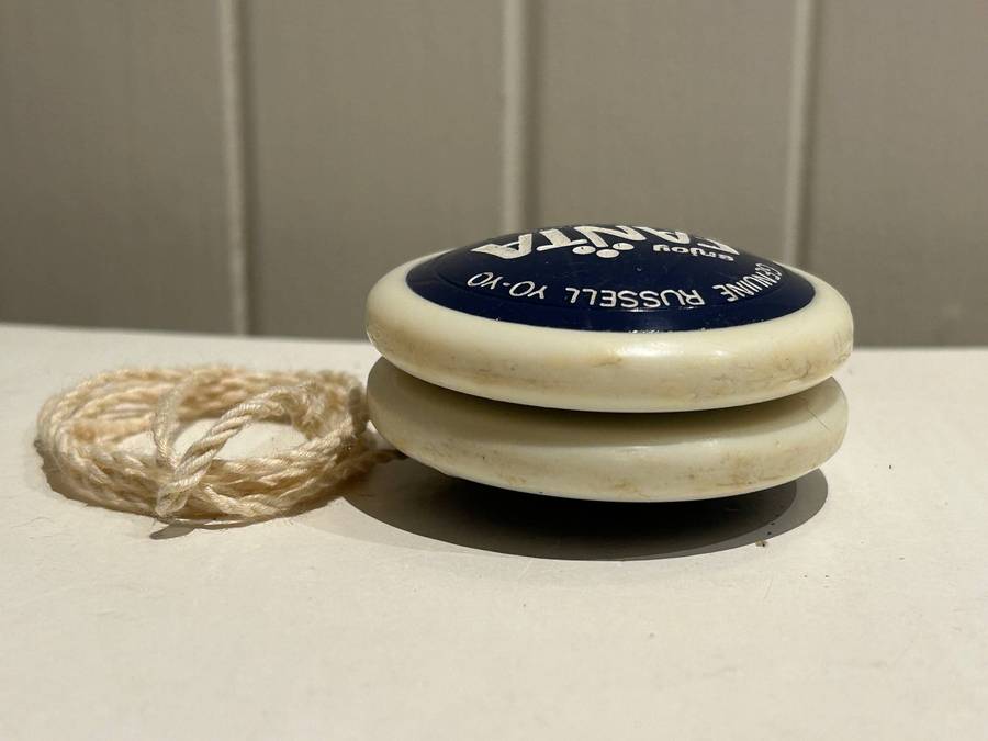 Rare AUSTRALIAN 1973 RUSSELL PROFESSIONAL FANTA YoYo