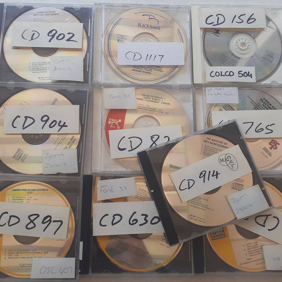 10 CD Jazz Bundle (Assorted)   NO COVERS (read the description).