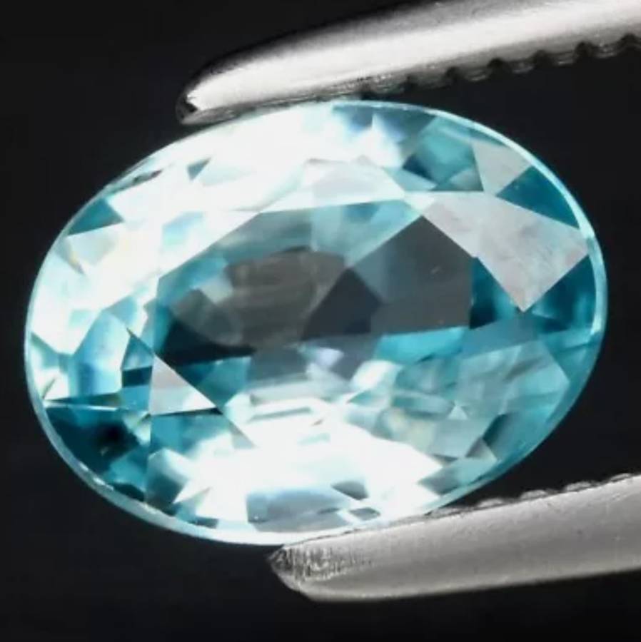 Beautiful! Oval Cut Natural Blue Zircon
