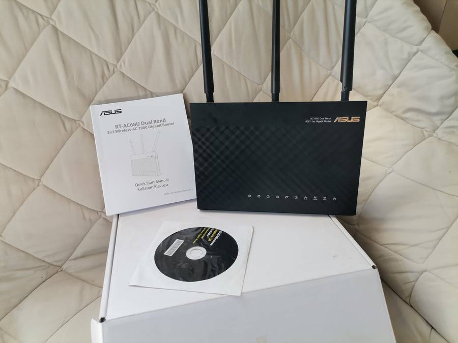 ASUS RT-AC68U AC1900 Dual Band 802.11n Gigabit Router