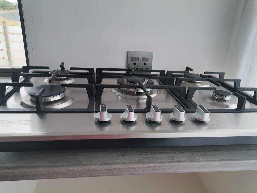 CADAC - 900mm Stainless Steel 5 Burner Gas Hob - Silver