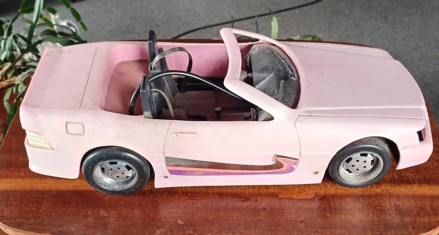 Barbie Meritus Corvette Convertible, Mattel Vintage 80's (sad condition)