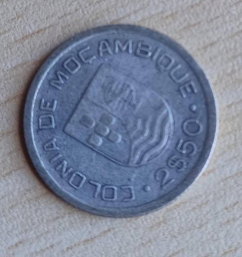 1935 Mozambique 2.5 Escudos (silver)