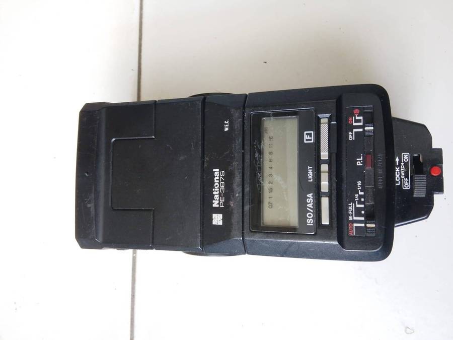 Collectors Vintage National PE-387S External Flash unit