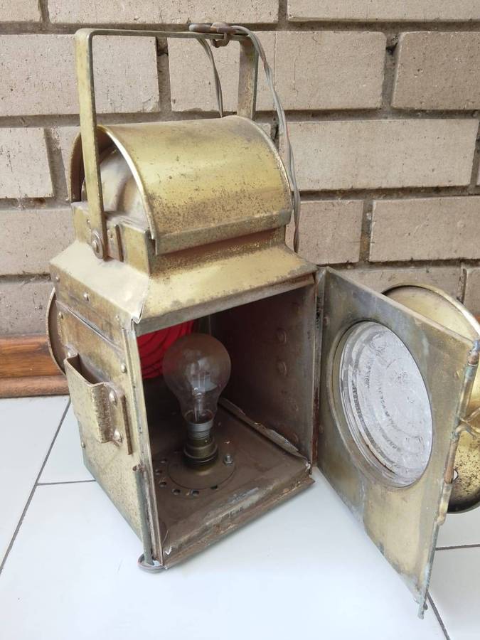Collectors rare vintage railway lamp