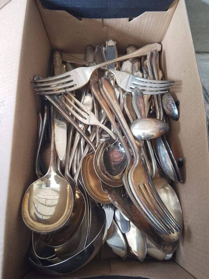 Collectors vintage assortment of cutlery