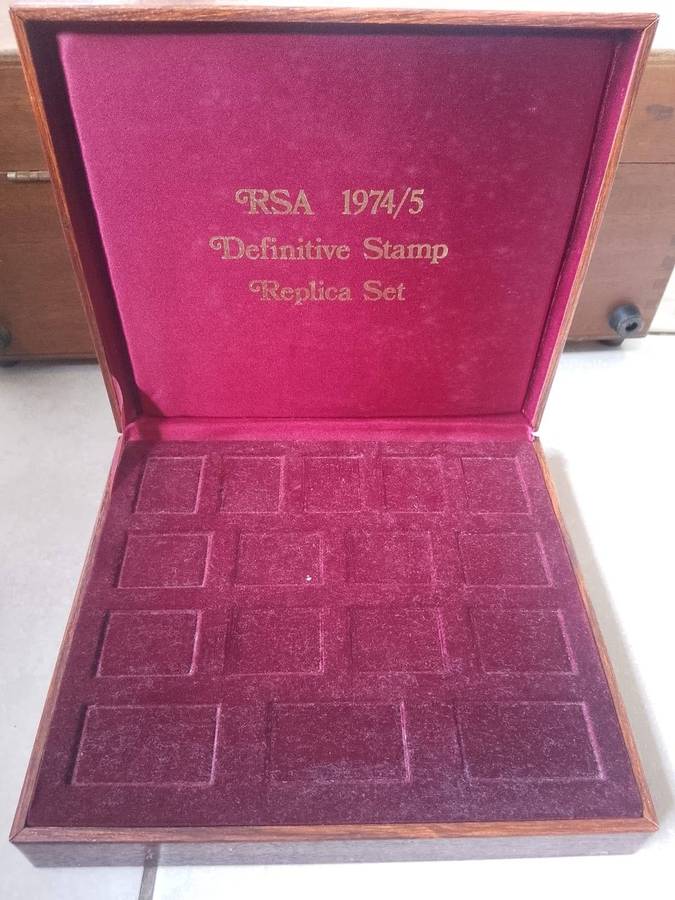 Vintage Collectors Definitive stamp replica set case