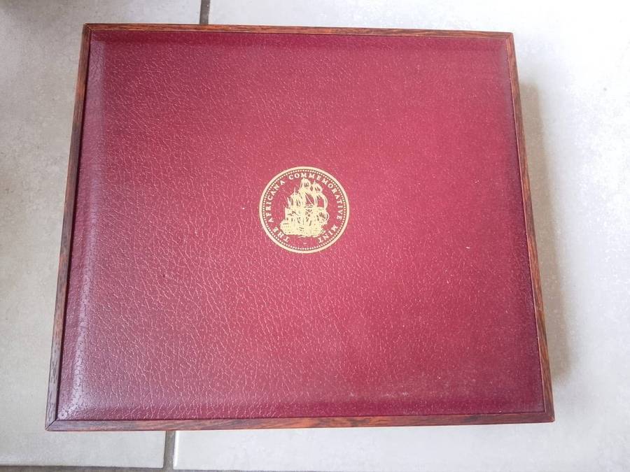 Vintage Collectors Definitive stamp replica set case