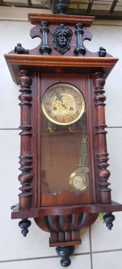 Vintage Collectors Wall Clock