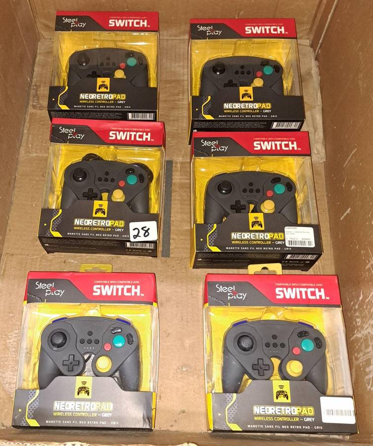 LOT OF 6 X  Steel play Neoretropad gaming remote controllers