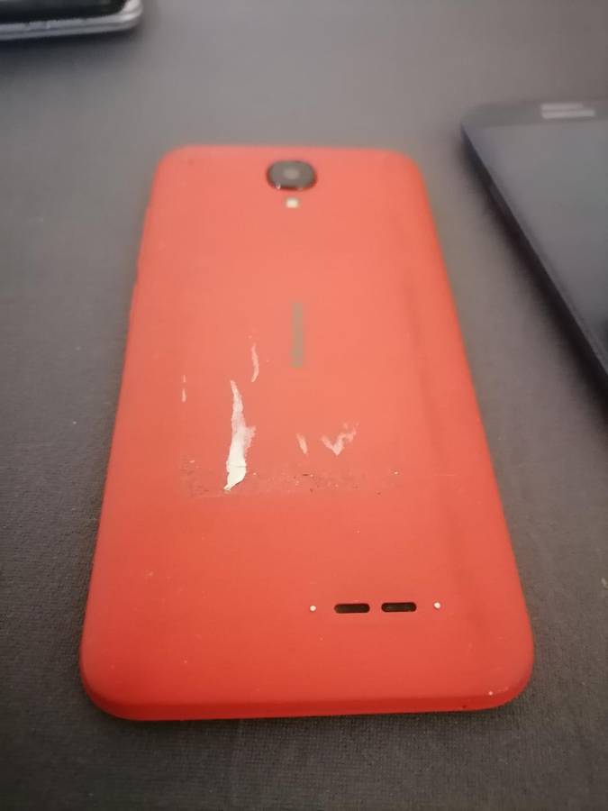 Lot of 3 x cell phones - Huawei, Samsung, Microsoft - Sold as is - One bid for the lot