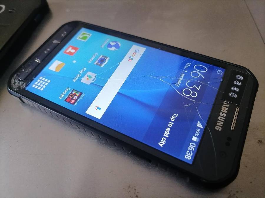 LOT OF 2 X SAMSUNG XCOVER 3 SMART PHONE*SOLD AS IS*ONE BID FOR BOTH