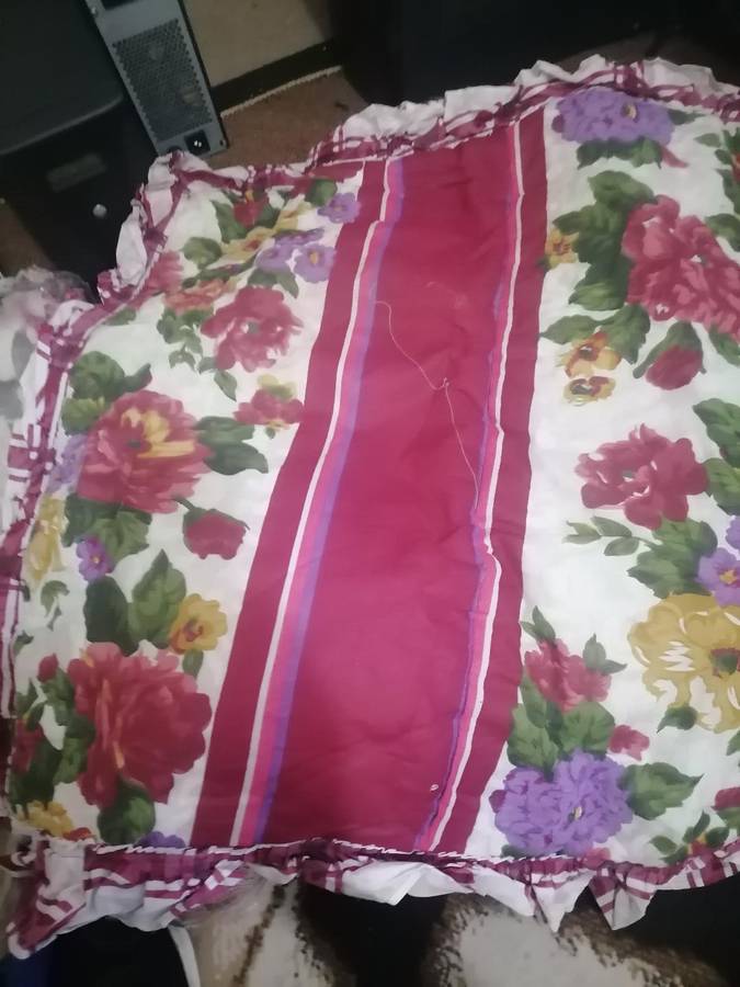 *WEEKEND SPECIAL*LAST OF THIS LOT*Pillow Cases, Normal Size + Continental Size, One Bid for the Lot