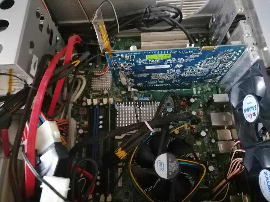 ZALMAN DD160XT HTPC HOME THEATRE ENCLOSURE PC WITH 7 INCH TOUCH SCREEN*POWERS ON AND OFF**