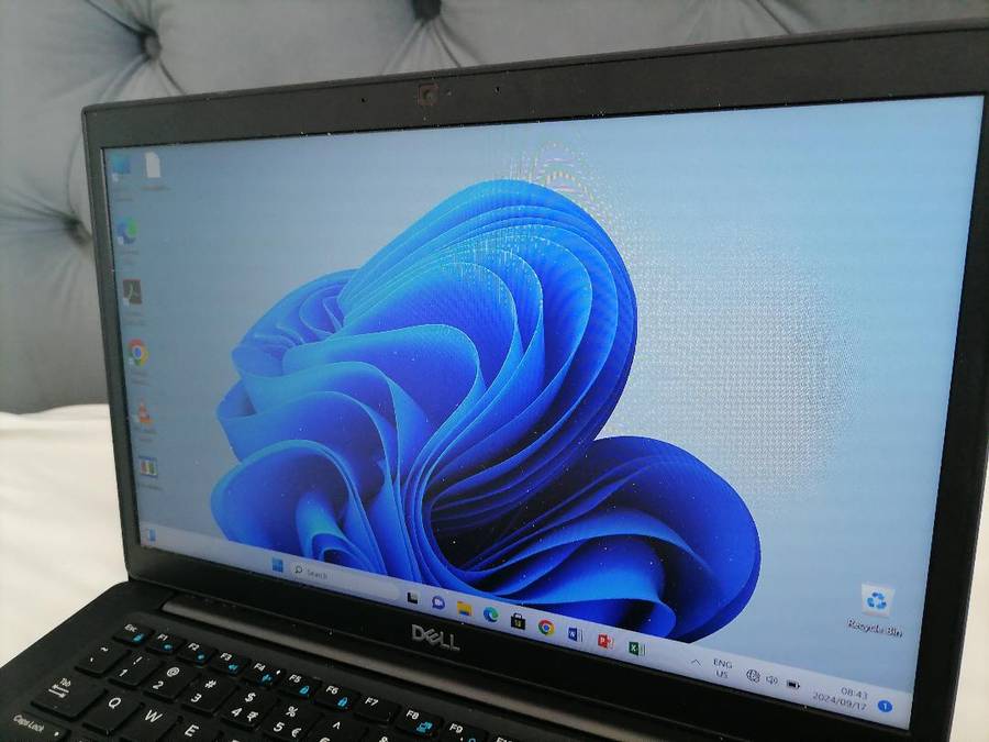 REFURBISHED i5 DELL LATITUDE E7490 8TH GEN,SIM SLOT, 8GB RAM,256GB SSD, W10/OFFICE, CHARGER