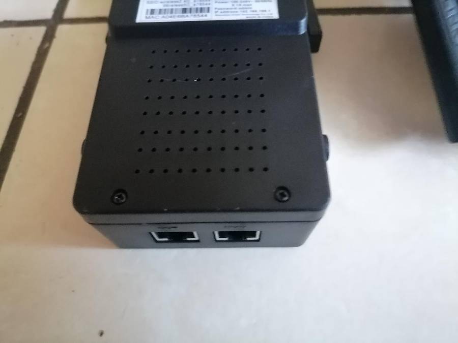 LOT OF 2 HI SPEED WIFI RANGE EXTENDERS*ONE BID FOR BOTH*WORKING**