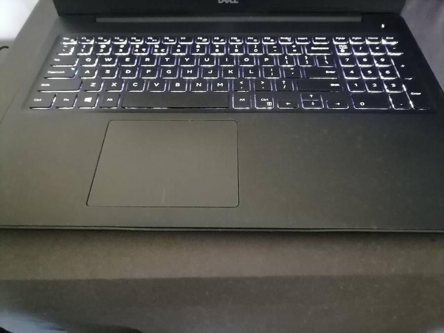 *i5 DELL LATITUDE 3590 8TH GEN, 8GB RAM, 1TB HDD*ORIGINAL CHARGER,BATTERY FAIR**