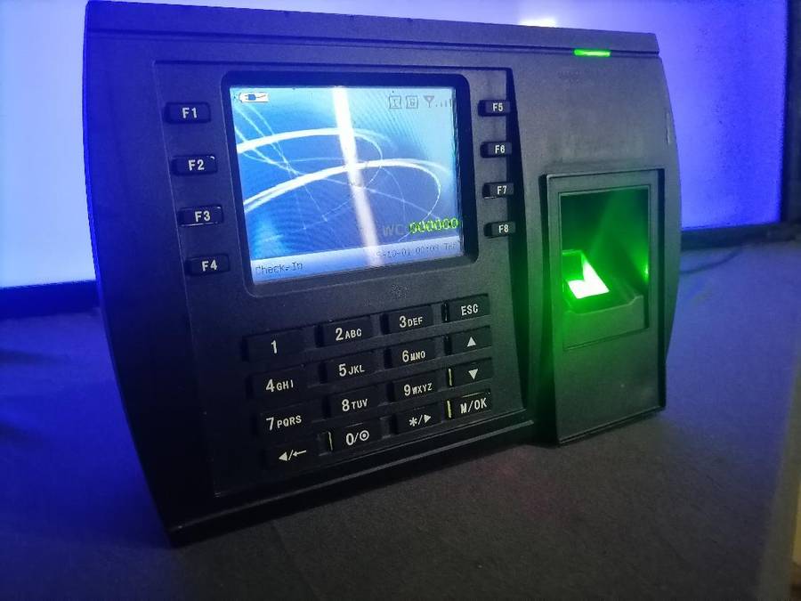 *LINUX COMMERCIAL FINGER PRINT CLOCK IN SYSTEM*SIM SLOT/USB SLOT*RESET READY TO USE*