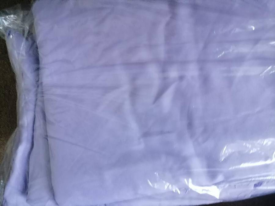 *WEEKEND SPECIAL*BULK LOT OF BEDDING MATERIAL(ONE BID FOR THE LOT**