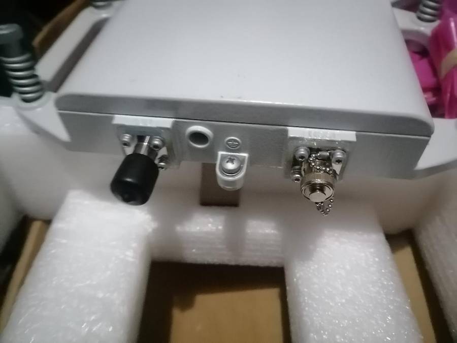 Brand New Huawei Enterprise Microwave Outdoor Unit ODU 728MHz*R18 000 RETAIL**