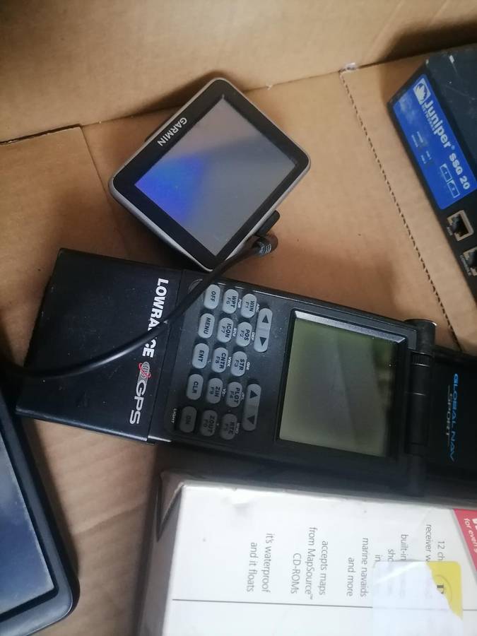 **LOT OF ELELCTRONICS*GSP DEVICES,ETHERNET SWITCH ETC*ONE BID FOR THE LOT*