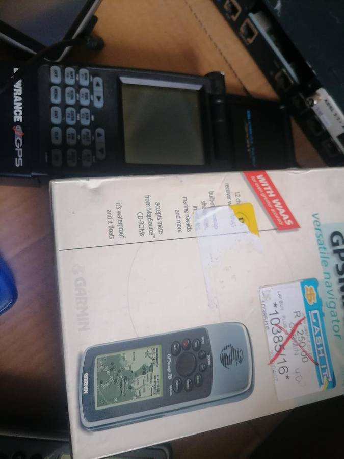 **LOT OF ELELCTRONICS*GSP DEVICES,ETHERNET SWITCH ETC*ONE BID FOR THE LOT*