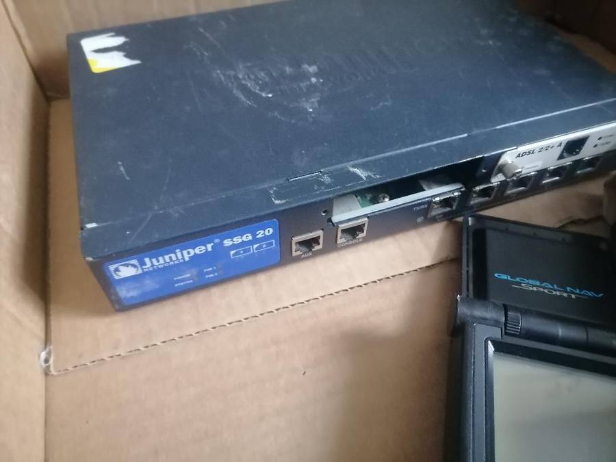 **LOT OF ELELCTRONICS*GSP DEVICES,ETHERNET SWITCH ETC*ONE BID FOR THE LOT*