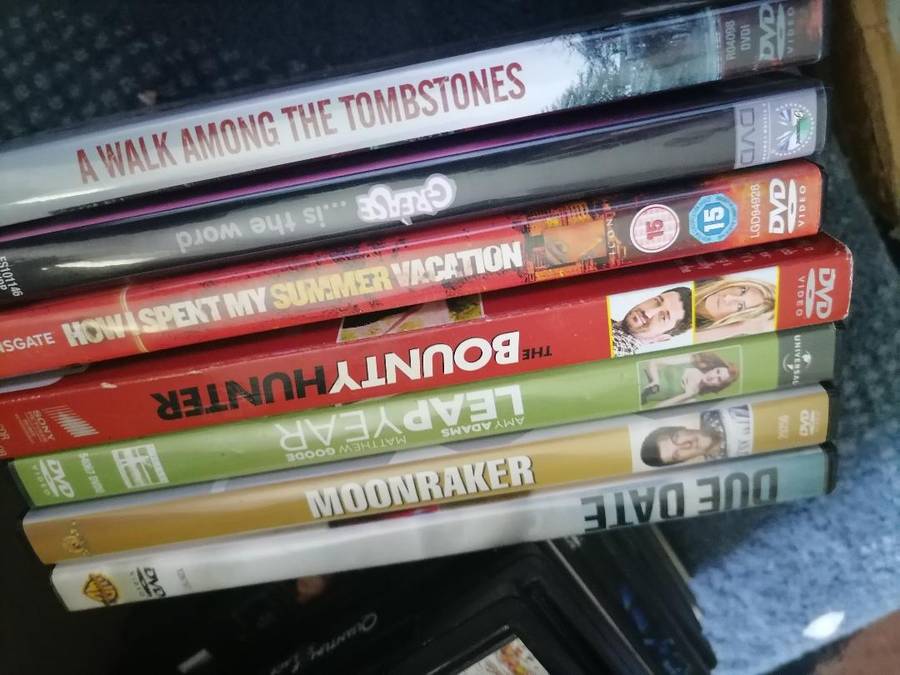 *WEEKEND SPECIAL*Large lot of DVDs - One bid for the lot as  per pics*