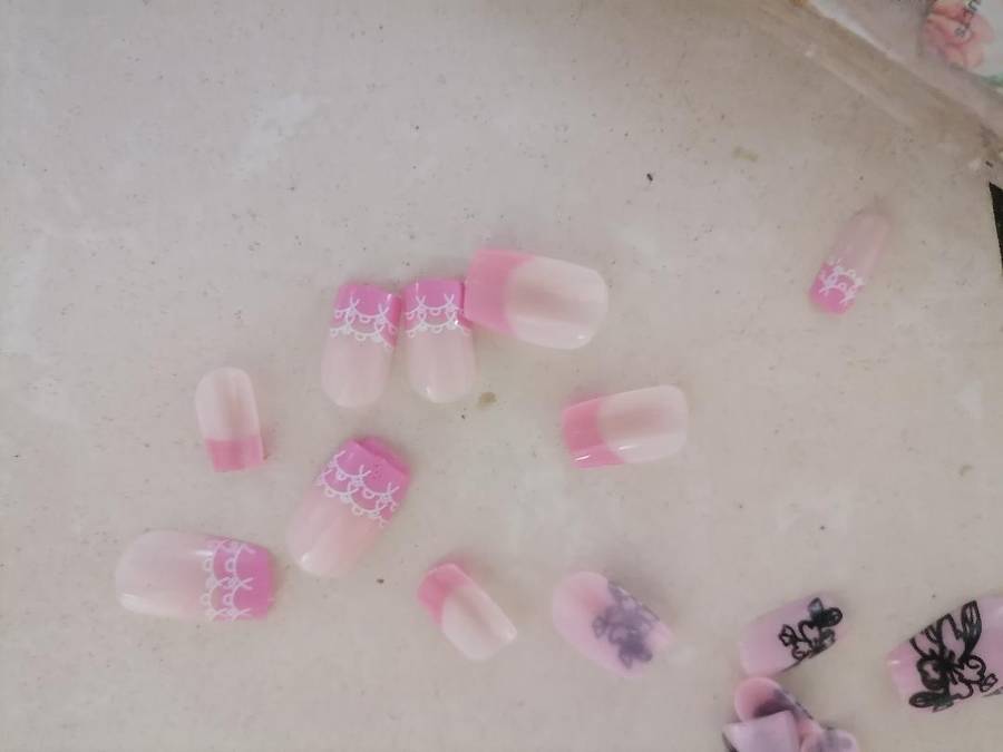 LOT OF OVER 400 X NAIL ART SETS*PACKAGING DAMAGED IN WARHOUSE*PRODUCT STILL 100S*