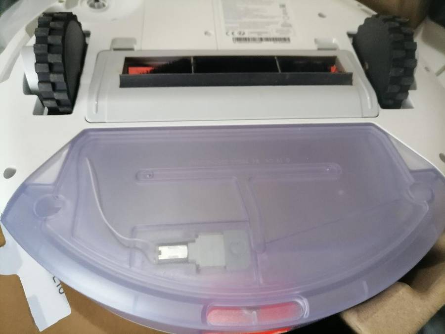 Xiaomi E10 Smart Robot Vac/Mop, Charging Station in Box