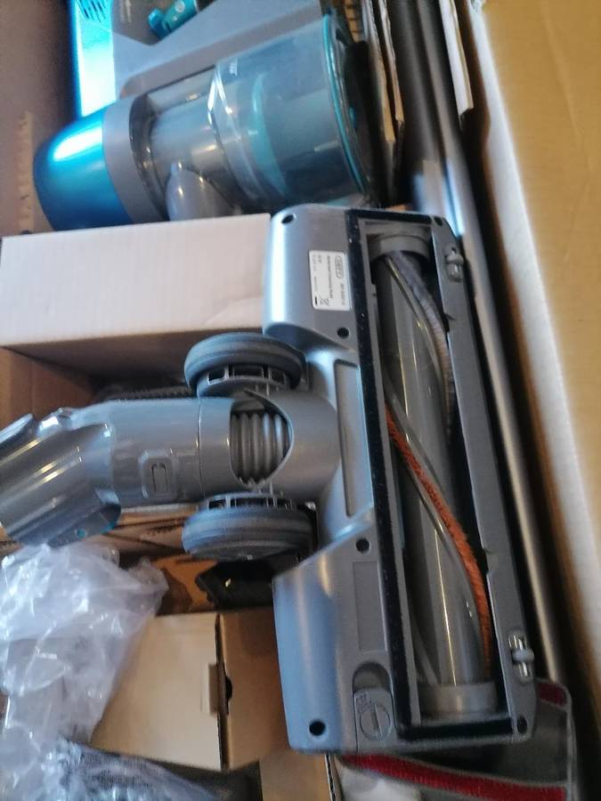 Defy Power Dust Prince Cordless Vacuum with Charge Station & Attachments