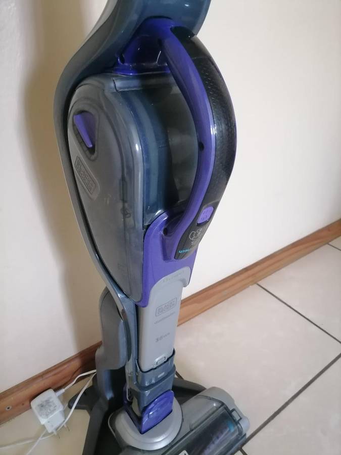 Black & Decker - 36Wh 2in1 Cordless Pet dustbuster with Smart Tech Sensors*runs and shuts off*