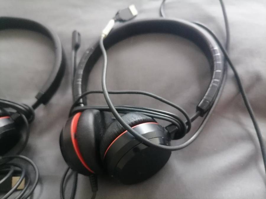 Buy one get one free*Jabra Evolve 40 Headset with Mic+controller*retails for R2000 each*