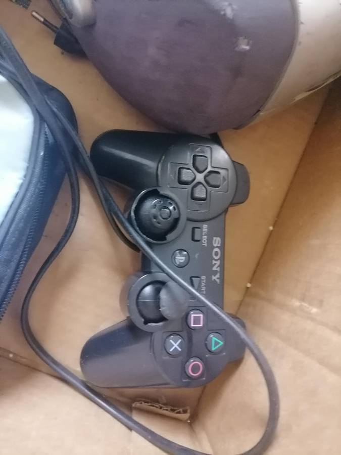 Bulk lot of electronics