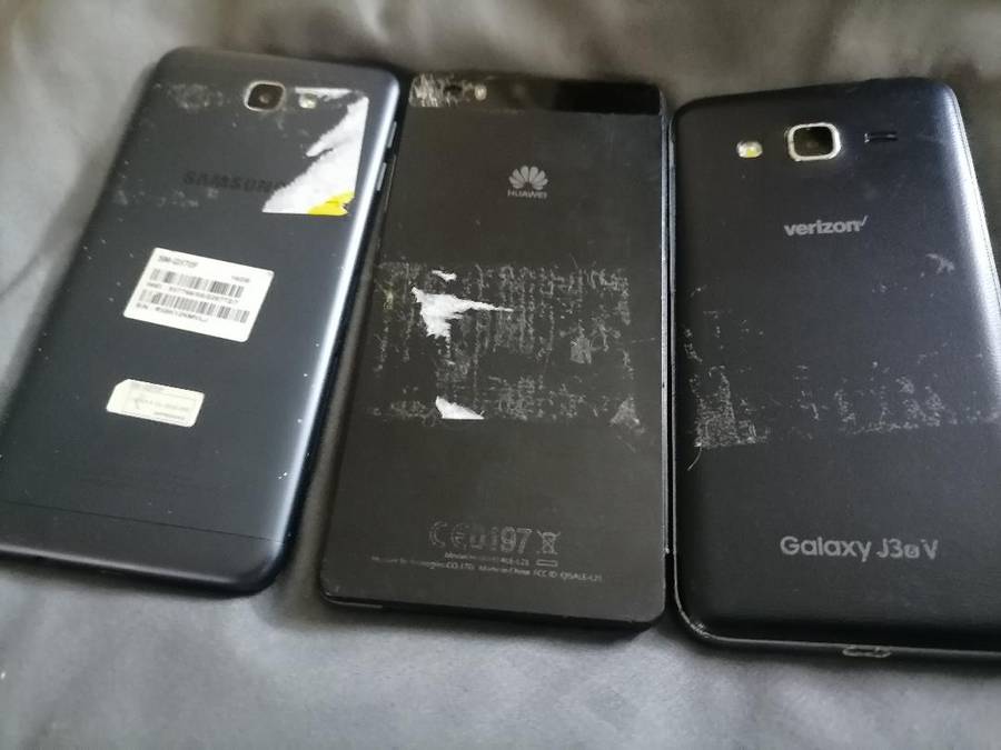 Lot of 3 x Defective Cellphones*one bid for the lot*untested*