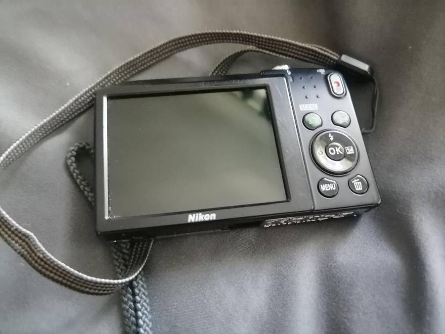 Lot of 3 x Digital Cameras*one bid for the lot*untested*