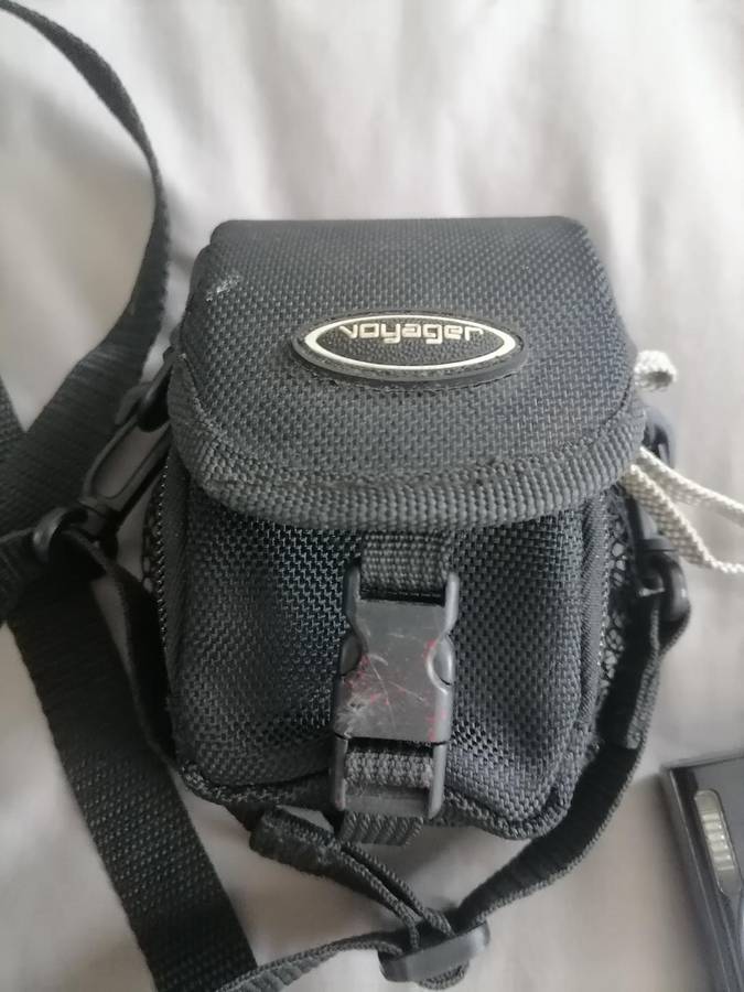 *WEEKEND SPECIAL*2 x WORKING CAMERAS AND BAG*ONE BID FOR BOTH*