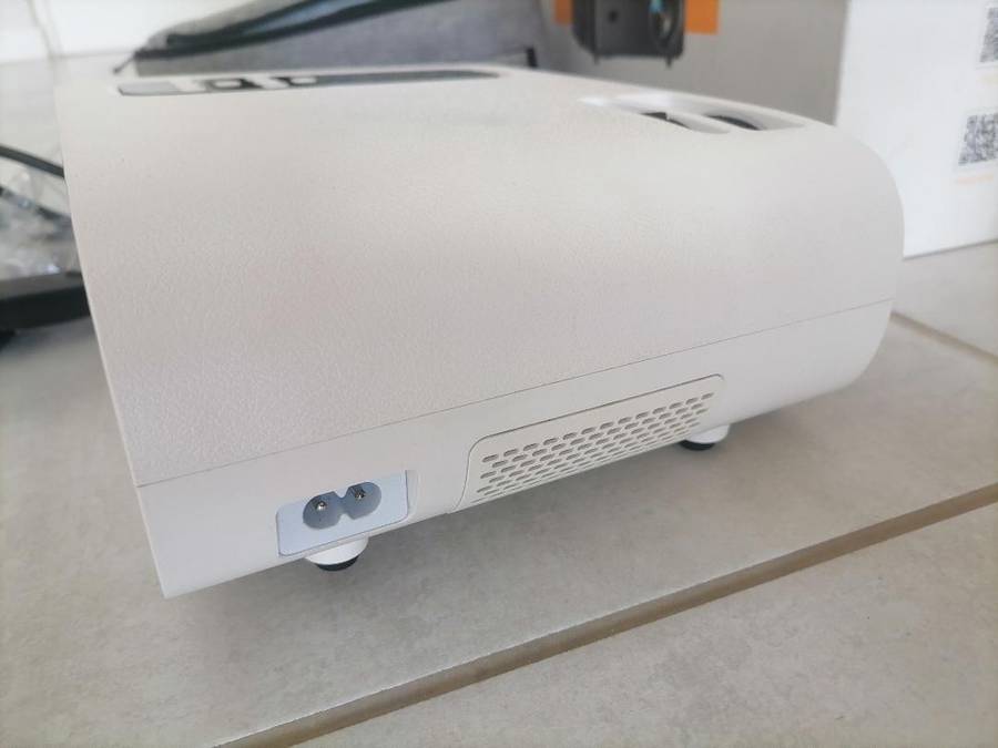 Defective YABER Bluetooth 5.0 Pro V8 1080P Native Projector with Wifi 6