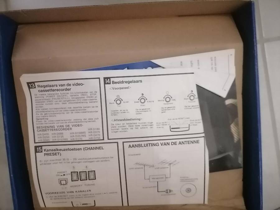 LOT OF UNTESTED ELECTRONICS