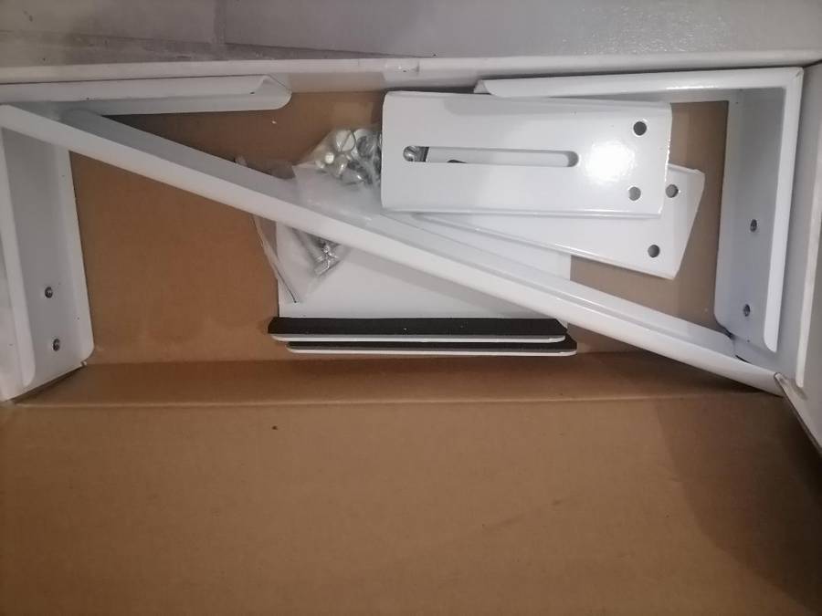 LOT OF UNTESTED ELECTRONICS