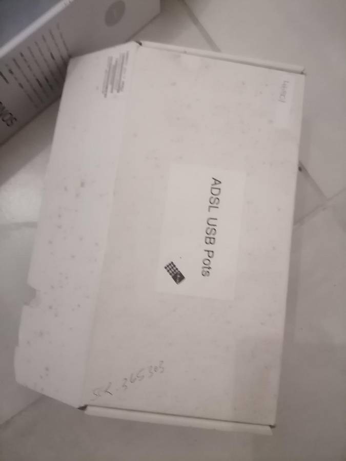 LOT OF UNTESTED ELECTRONICS